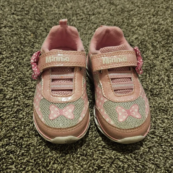 Minnie Mouse Toddler Sneakers - Picture 2 of 5